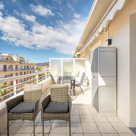 Juan Les Pins Entre Ciel Et , Dernier étage Avec Terrasse *