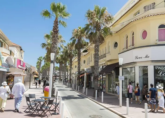 Lägenhet Juan Les Pins Entre Ciel Et , Dernier Etage Avec Terrasse *